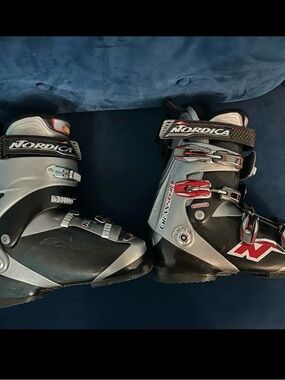 Nordica Gransport Ski Boots Gray Black 323 mm 280-285 Micro Comfort Fit